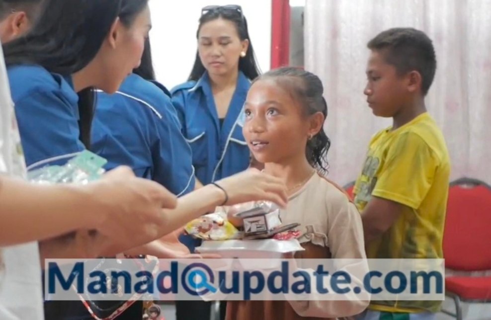 GEKRAFS DPW Sulawesi Utara melaksanakan kegiatan berbagi Kasih dengan membagikan makanan bergizi kepada anak-anak yang berjumlah hampir 100 orang secara gratis yang bertempat di PAUD GENERASI INDONESIA, Keluharan Sumompo, Kecamatan Tuminting, Kota Manado, Rabu (22/01/2025).