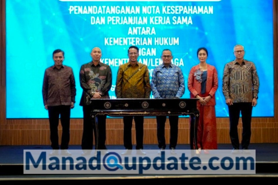 Hukum (Kemenkum) melakukan penandatanganan sejumlah 30 dokumen kerja sama bersama mitra kerja dari berbagai unsur pemerintah maupun BUMN, Jumat (24/01)
