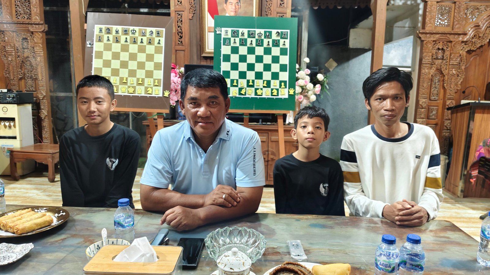 Gubernur Sulawesi Utara Yulius Selvanus Komaling menjanjikan akan memberikan hadiah istimewa berupa 1 unit rumah bagi para atlet peraih medali emas PON 22 NTB - NTT 2028 mendatang.