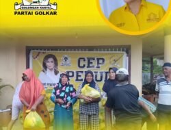 Peduli Sesama, Anggota Komisi VI DPR RI, Christiany Eugenia Paruntu Salurkan Ratusan Paket Bapok di Desa Wineru dan Nonapan
