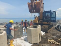 Pembangunan Pengaman Pantai Lopana Amurang Minsel Ditargetkan Selesai Desember 2025