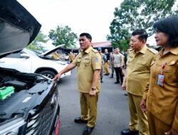 Gubernur Yulius Pimpin Apel Kendaraan Dinas, Tegaskan Disiplin dan Integritas Pengelolaan Aset