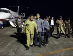 Hashim Djojohadikusumo Tiba di Manado, Dijemput Gubernur Yulius Selvanus