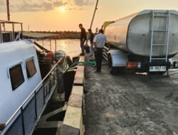 Instruksi Gubernur Yulius, Pemprov Sulut Pasok 18.200 Liter Air Bersih ke Manado Tua